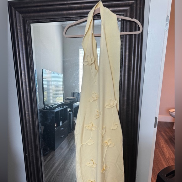 MESHKI FLORAL KNIT MIDI DRESS - Picture 4 of 5